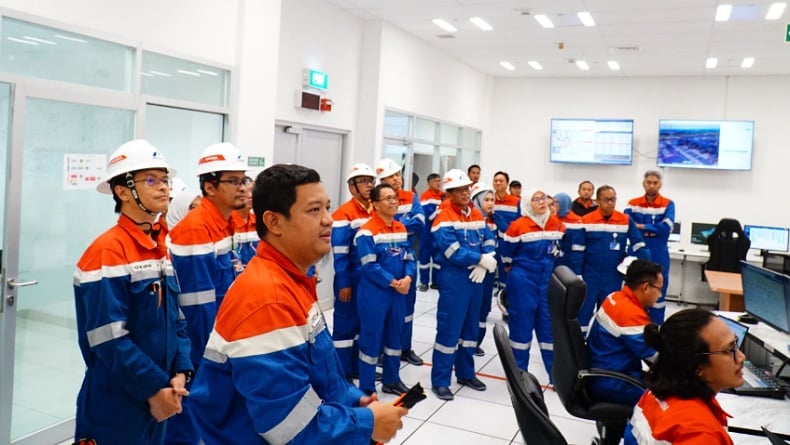 Komisaris Utama PT Pertamina EP Cepu Tinjau Operasional Lapangan Gas Jambaran Tiung Biru