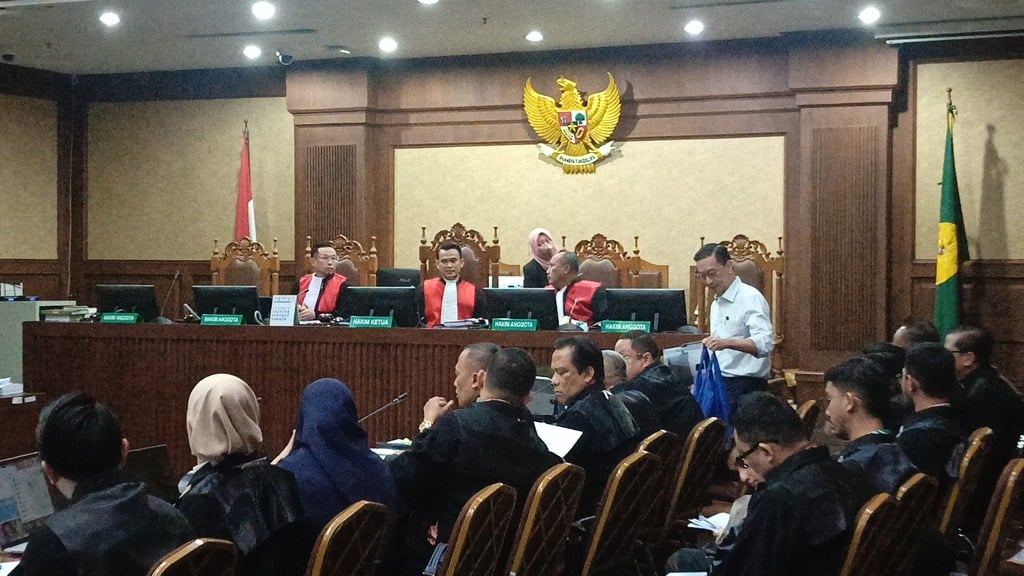 Terungkap! Ternyata Ini Alasan Hakim Larang Media Siarkan Live Sidang Tom Lembong