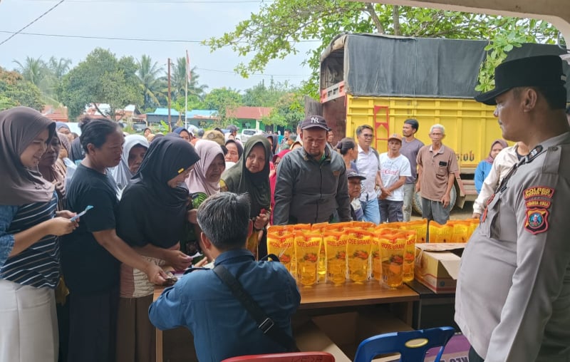 PT SRL Blok Seikebaro Siapkan Minyak Goreng Murah di Desa Torganda