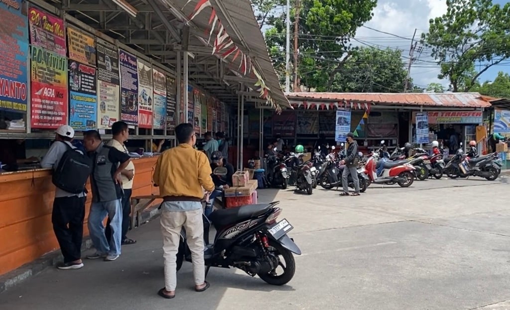 Terminal Lebak Bulus Mulai Ramai Pemudik jelang Lebaran, Ini Potretnya