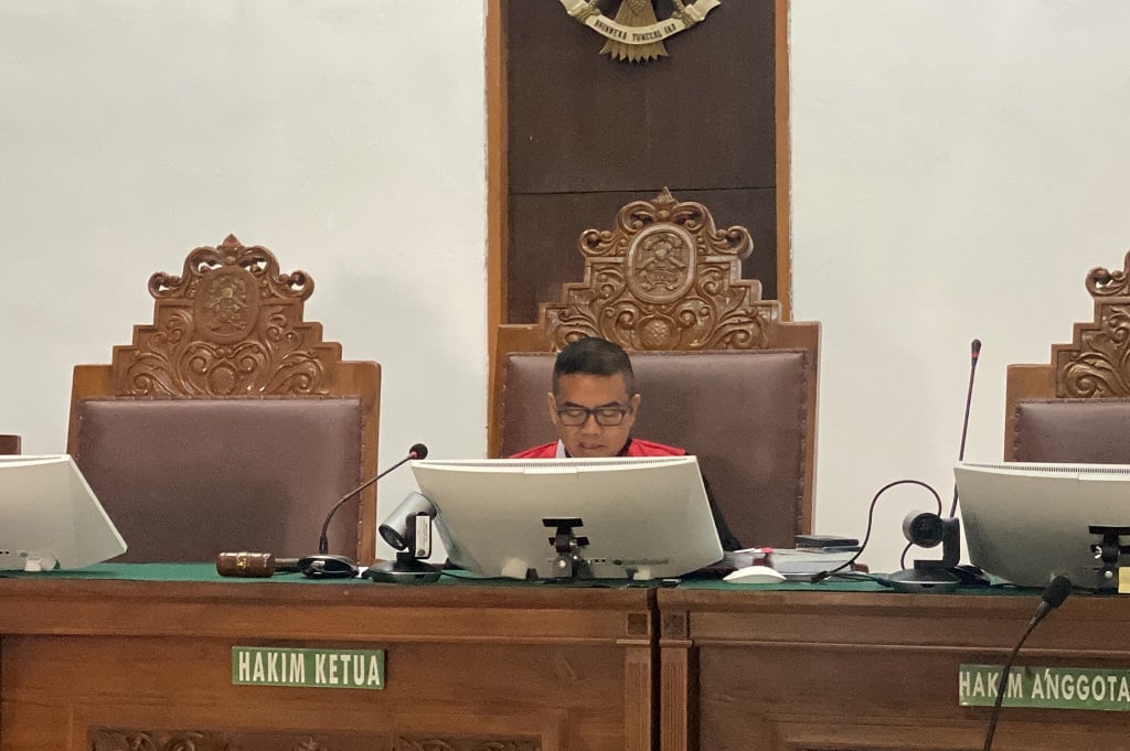 KPK Tak Hadir, Sidang Praperadilan Staf Hasto Ditunda