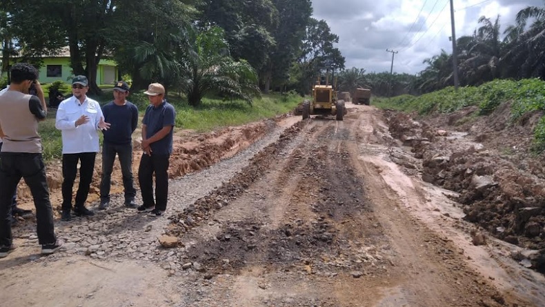 Mudik Lebaran, Jalan Jambi Menuju Palembang Rusak Parah