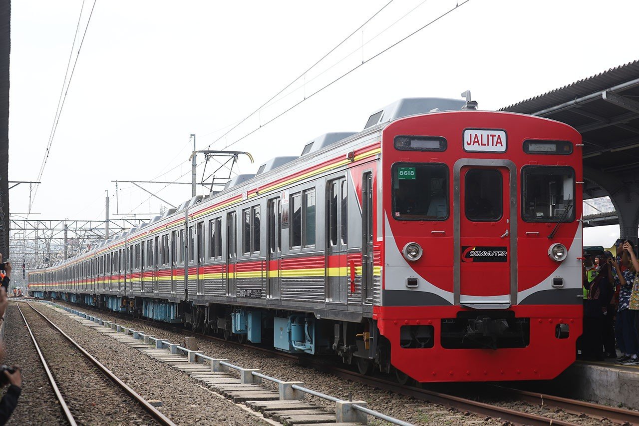 Evakuasi KRL Anjlok Selesai, Lintas Jakarta Kota-Bogor Normal Bertahap