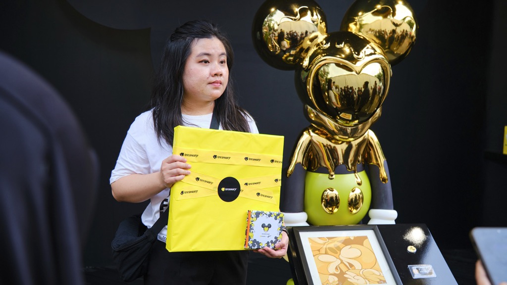 MNC Life Dukung Instalasi Golden Age Treasury x Arkiv Vilmansa di Art Jakarta Gardens 2025