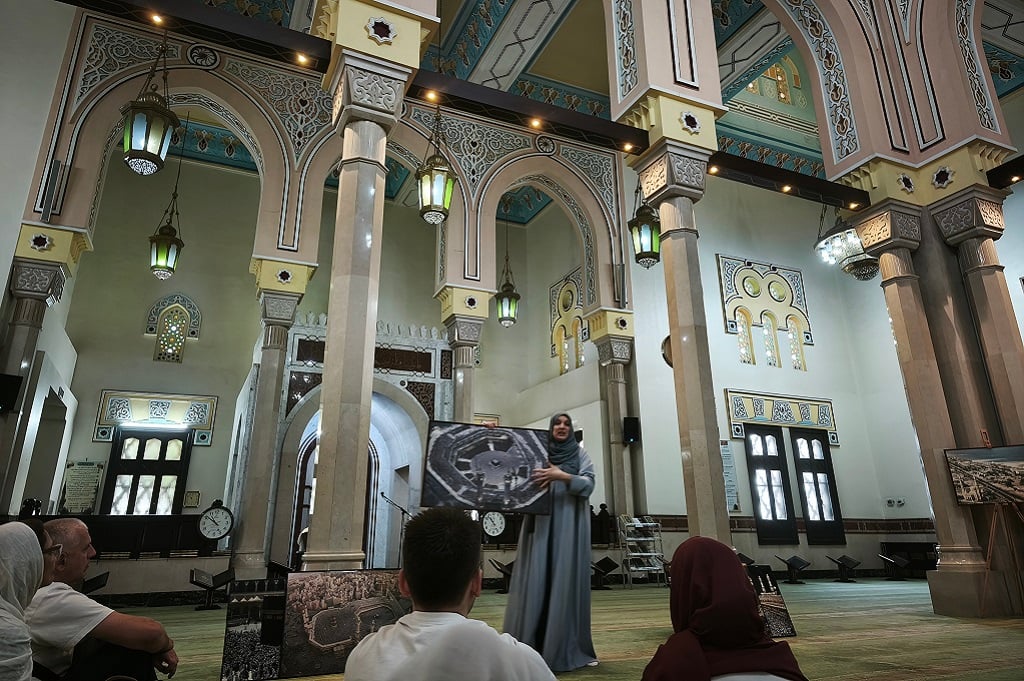 Ketika Seorang Katolik Belajar Mengenal Islam di Masjid Jumeirah Dubai