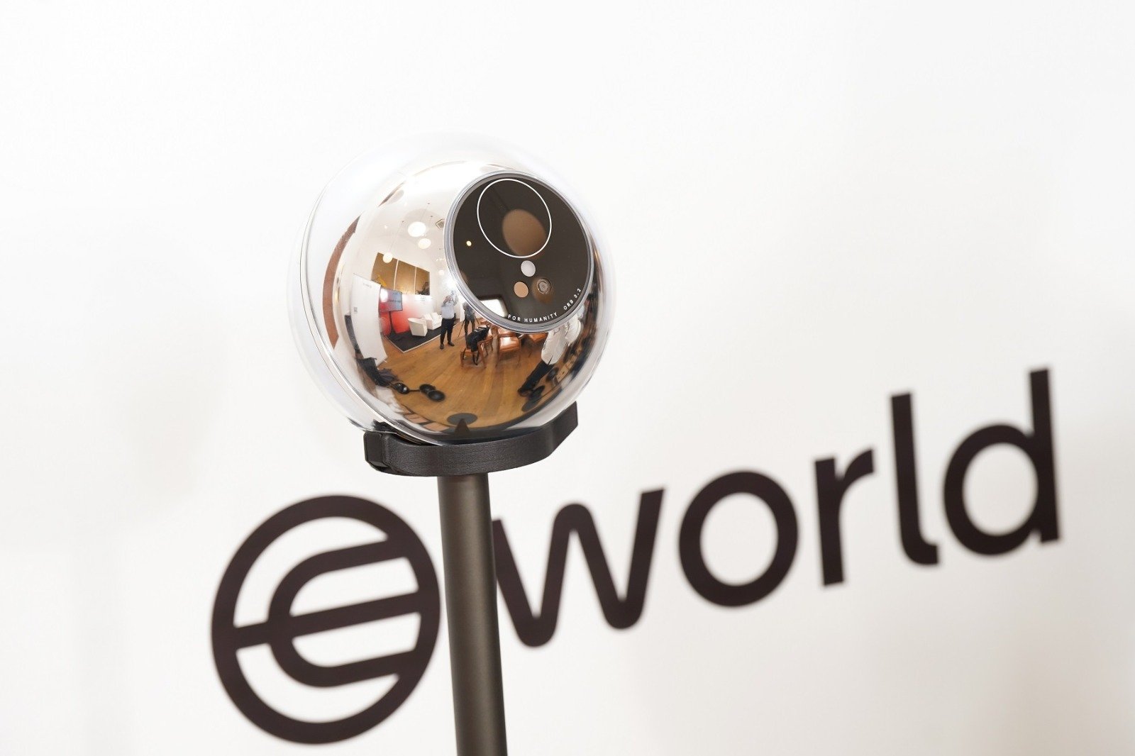 Klarifikasi World App soal 500 Ribu Data Retina Orang Indonesia Telah Terkumpul