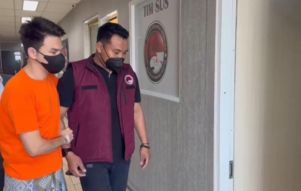 Jonathan Frizzy Ditangkap dalam Kondisi Sakit usai jalani Operasi