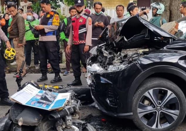 Kecelakaan Beruntun 6 Kendaraan di Bandung, Siswa SMA 5 Tewas Terseret 80 Meter