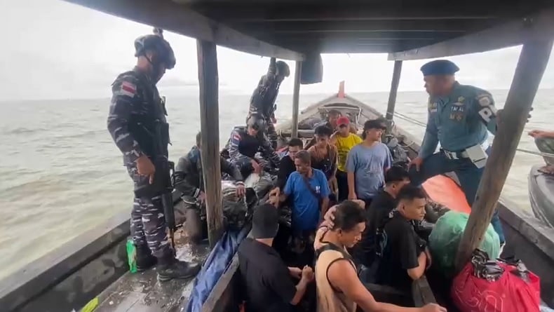 3 Kapal Bawa 83 PMI Ilegal Ditangkap TNI AL di Perairan Asahan, Nakhoda dan ABK Kabur