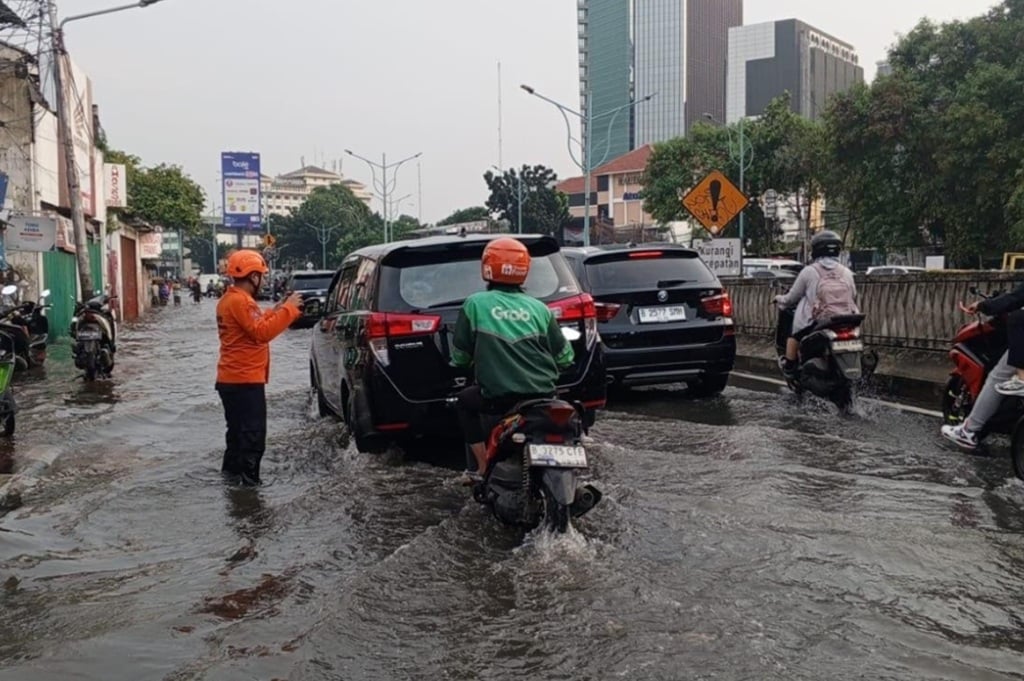 5 RT di Jaksel Terendam Banjir usai Diguyur Hujan Deras