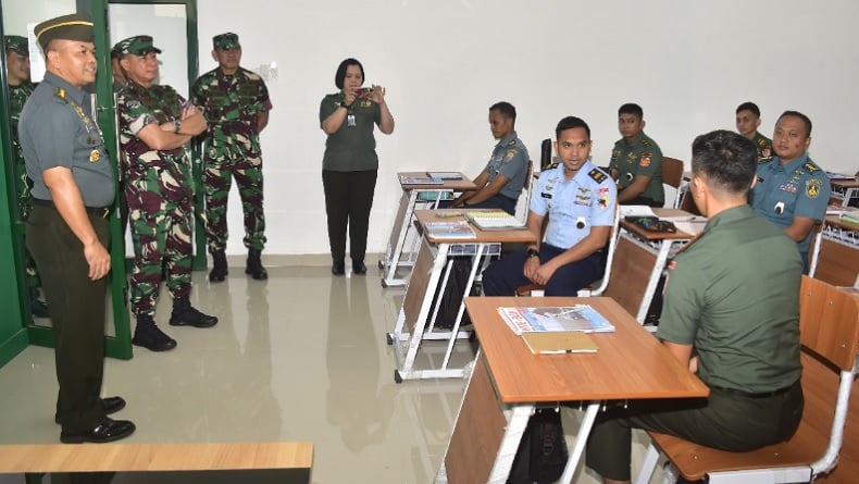 104 Prajurit TNI Pengawak Alutsista Modern Digembleng Kuasai Bahasa Prancis di Magelang
