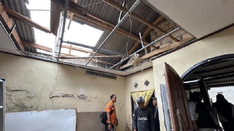 Cuaca Ekstrem di Kabupaten Bogor, 21 Rumah Rusak 10 KK Terdampak
