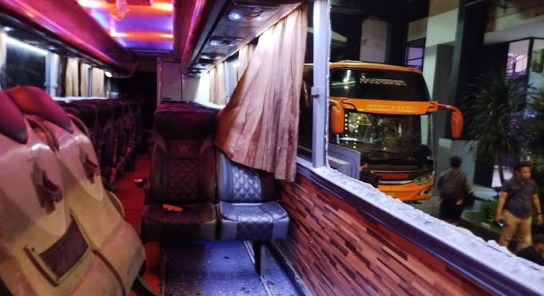Kesaksian Manager Persik Kediri saat Bus Dilempari Batu Suporter di Malang, Pemain Panik