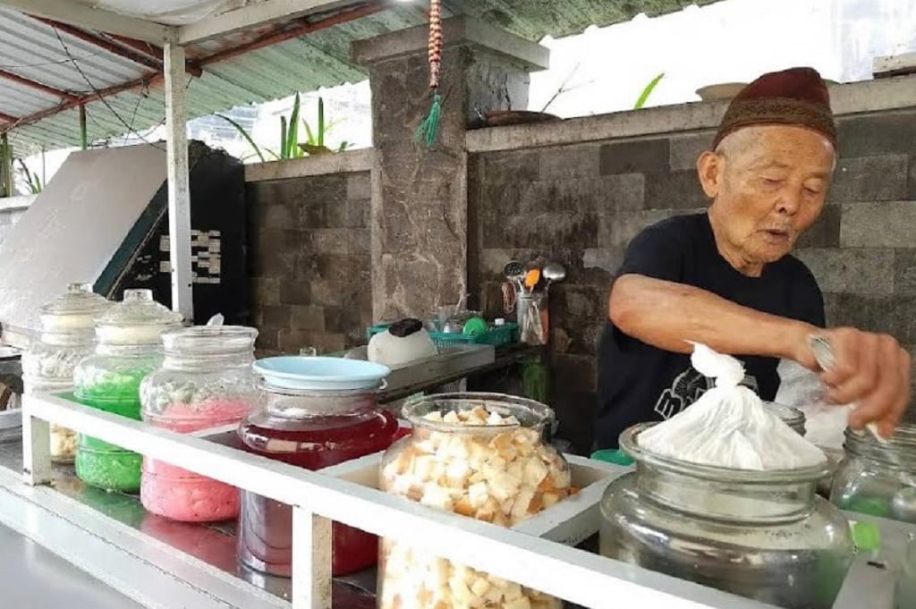 Kisah Said 70 Tahun Jualan Es Campur hingga Jadi Langganan Yuni Shara, Kini Berangkat Haji