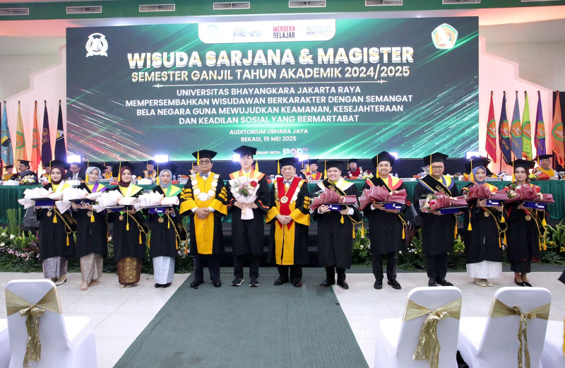 Ubhara Jaya Kukuhkan 685 Wisudawan, Cetak Sarjana dan Magister Berkarakter