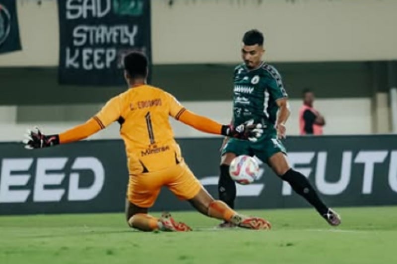 Hasil Liga 1: Dramatis! PSS Sleman Bekuk Persija, Laga Sempat Ditunda karena Flare