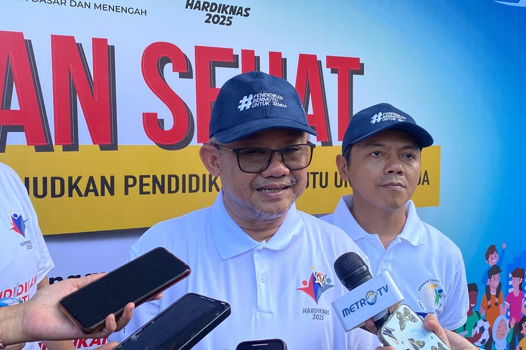 Respons Mendikdasmen soal KPAI Minta Pendidikan Siswa di Barak Militer Dihentikan