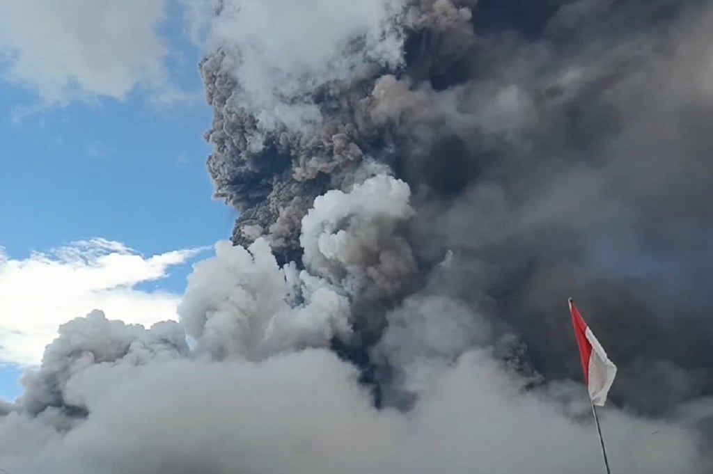 Gunung Lewotobi Laki-Laki di NTT Naik Status ke Level IV Awas usai Meletus Dahsyat