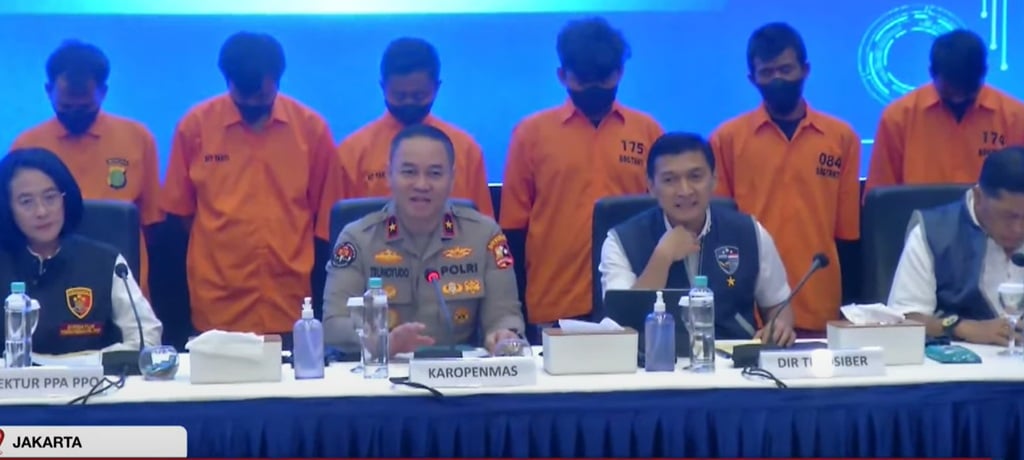 Potret 6 Pelaku Kasus Grup Fantasi Sedarah yang Ditangkap, Perannya Ada yang Jual-Buat Konten