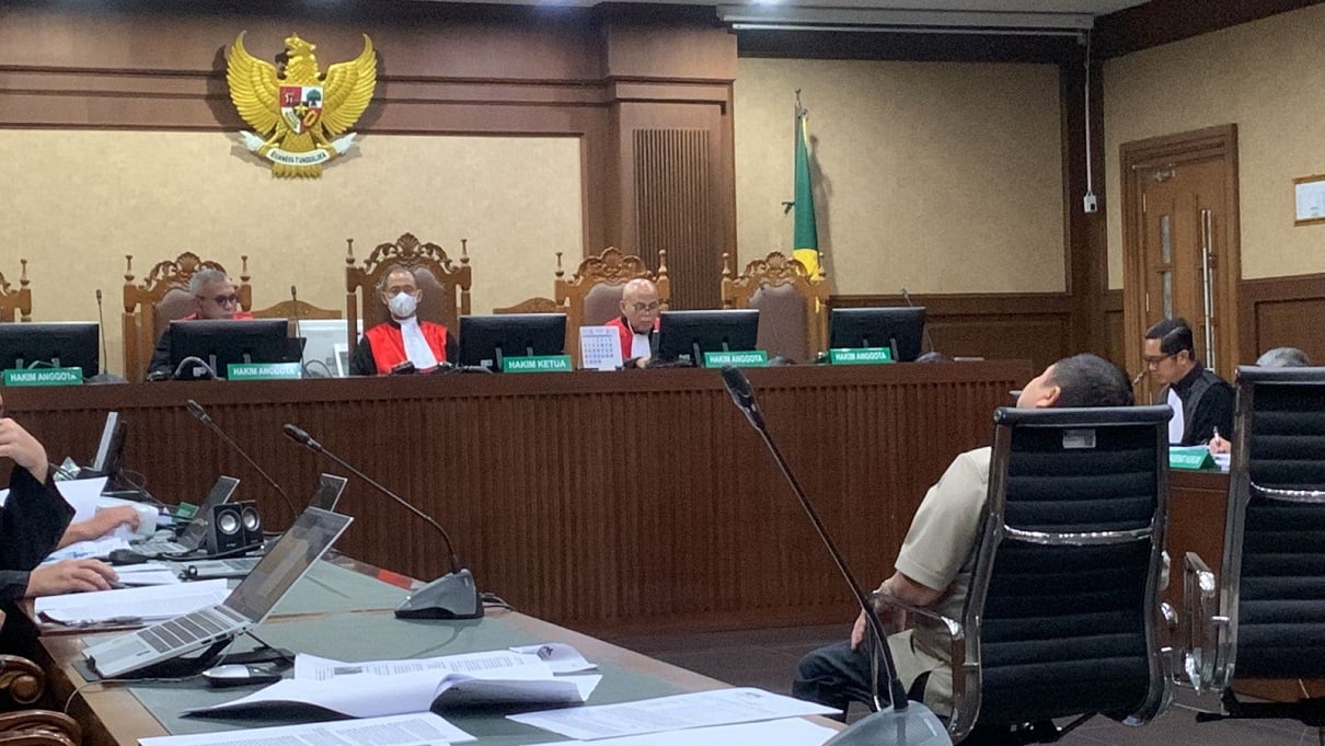 Eks Kader PDIP Ungkap Ada Foto Hasto Bareng Harun Masiku dan Djan Faridz di MA