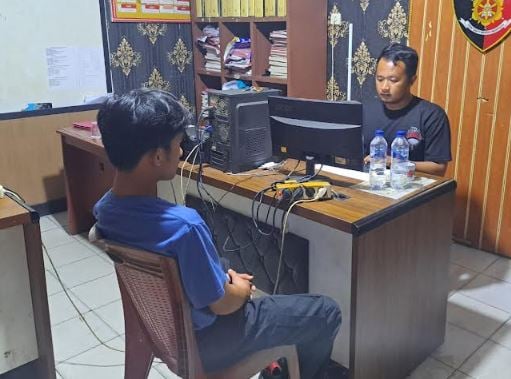 Paksa Calon Penumpang, 11 Calo Tiket di Pelabuhan Bakauheni Lampung Ditangkap