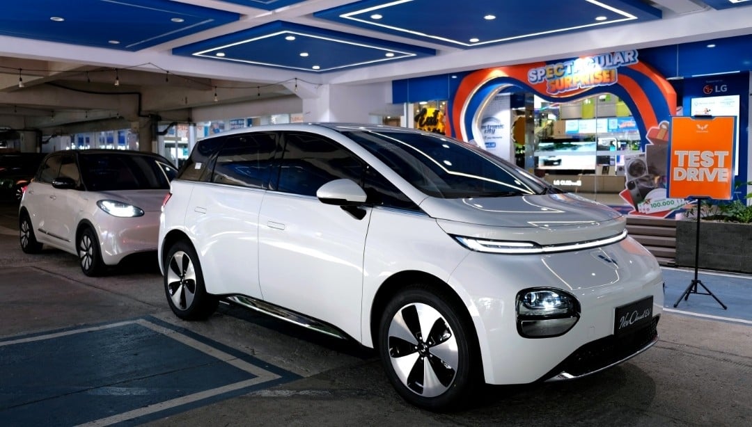 Dorong Akses Teknologi Kendaraan Listrik, Wuling Kolaborasi Retail Elektronik