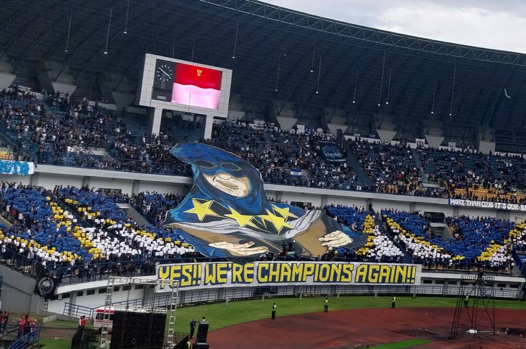 Momen Emosional di GBLA: Koreo Bobotoh Warnai Pesta Juara Persib Bandung di Liga 1 2024-2025