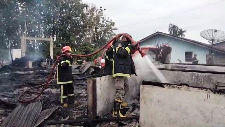 Kebakaran Hebat di Kompleks Perumahan Guru Simalungun, Sempat Terdengar Ledakan
