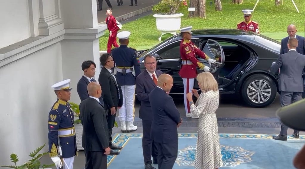 Momen Keakraban Didit Prabowo dan Brigitte, Ngobrol hingga Antar Istri Macron Tinggalkan Istana