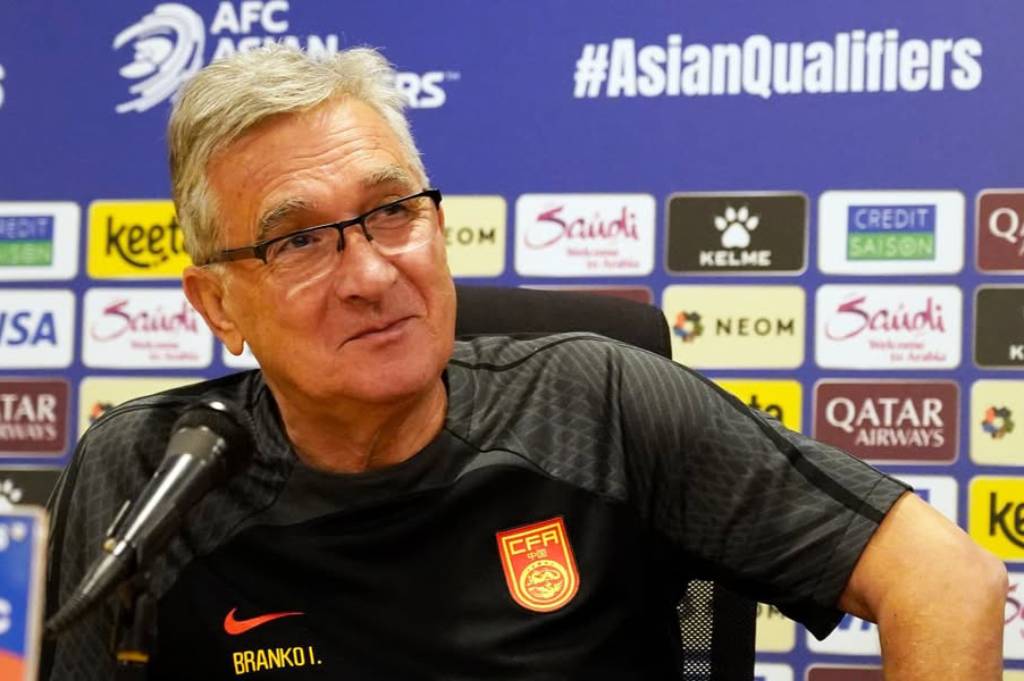 Tantang Timnas Indonesia, Pelatih China Tak Takut Atmosfer SUGBK: Tak Seangker yang Dibicarakan!
