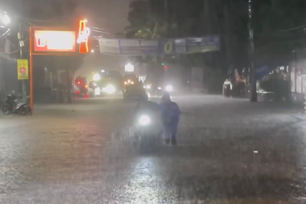 Hujan Deras di Tangerang Selatan, Sejumlah Titik Terendam Banjir