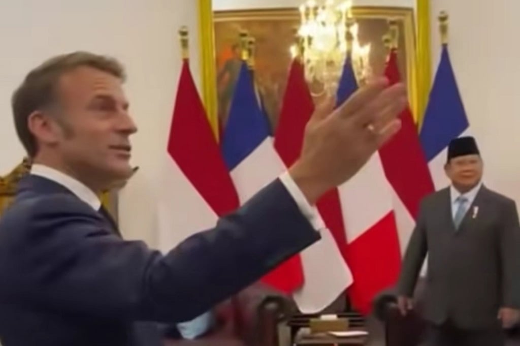 Macron Tunjuk dan Tanya Lukisan Soekarno di Istana, Prabowo: My First President
