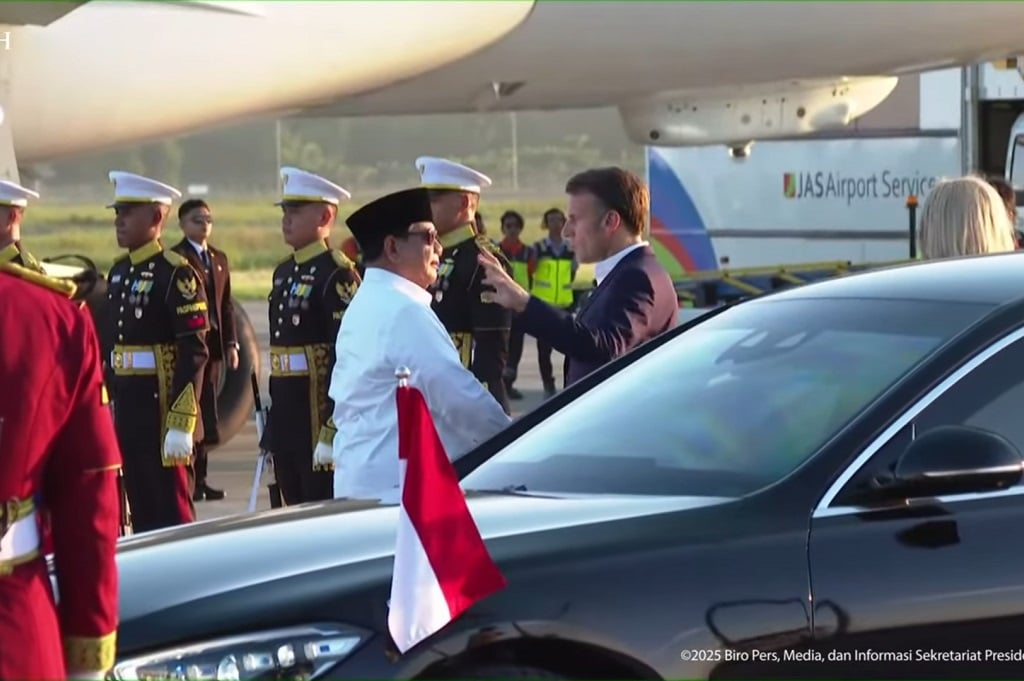 Macron Bertolak Tinggalkan Indonesia, Diantar Prabowo dan Didit