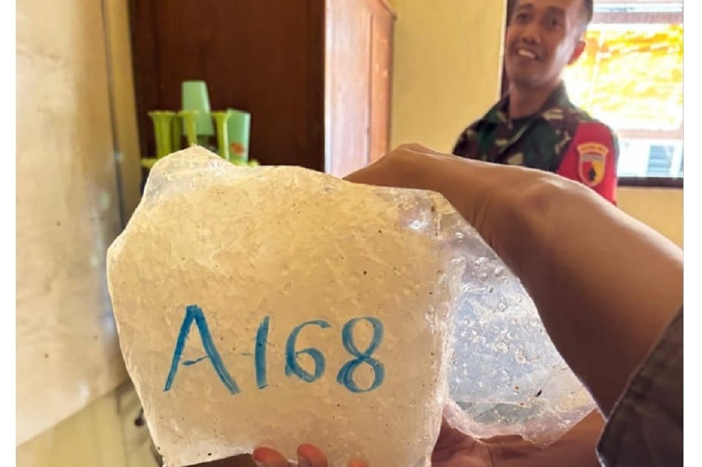 Geger! Nelayan Temukan Drum Berisi Sabu 35 Kg di Laut Sumenep, Langsung Lapor TNI