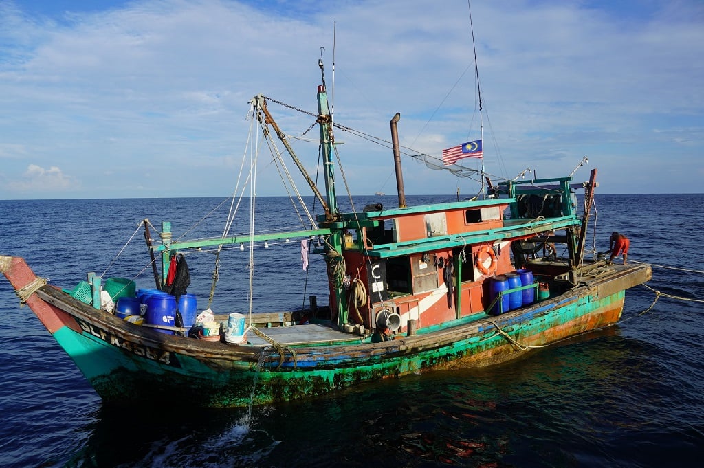 2 Kapal Berbendera Malaysia Ditangkap karena Illegal Fishing, Seluruh ABK Ternyata WNI