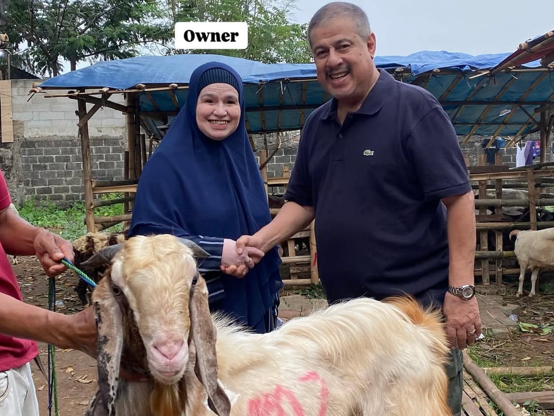 Kocak! Pak Muh Beli Kambing Kurban ke Istri Sendiri, Nego Pakai Rayuan
