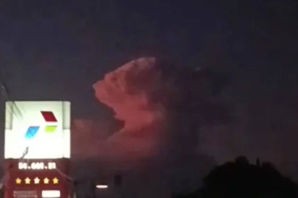 Viral Video Bernarasi Gunung Kelud Meletus, Benarkah?
