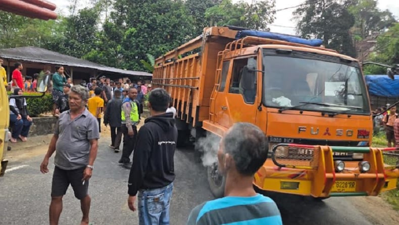 Kronologi Kecelakaan Beruntun di Tapteng, Berawal Truk Tronton Rem Blong