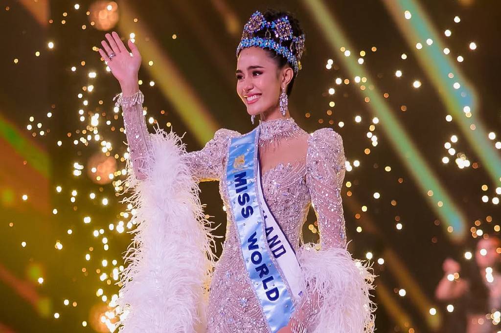 Cantik! Gaun Putih Opal Suchata di Final Miss World 2025 Penuh Makna Mendalam