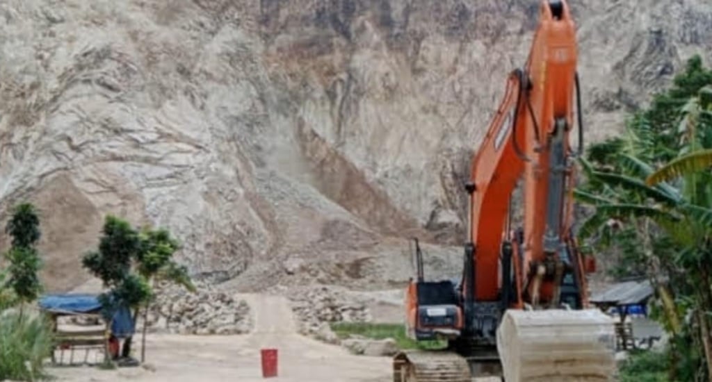 Update Longsor Gunung Kuda Cirebon: 6 Korban Masih Tertimbun, 4 Ekskavator Belum Bisa Dievakuasi