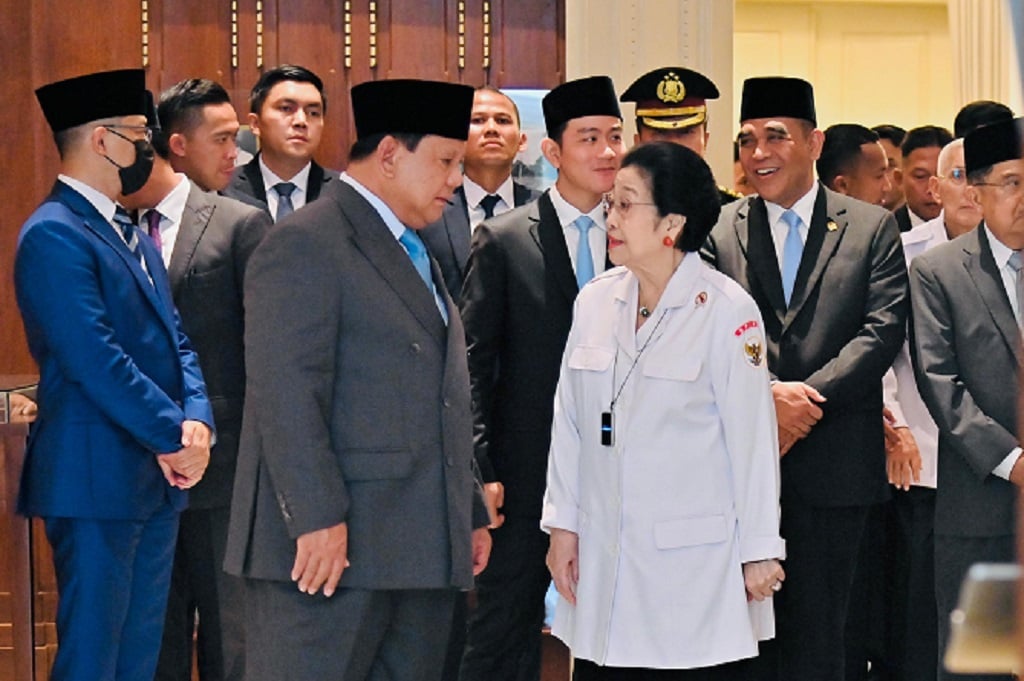 Duduk Berhadapan, Gibran Tanyakan Kesehatan Megawati hingga sempat Bercanda