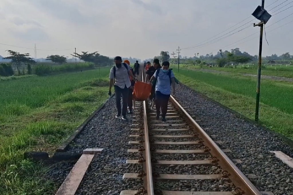 Tragis! Nenek di Tulungagung Tewas Tertabrak Kereta Api, Terlempar Sejauh 25 Meter