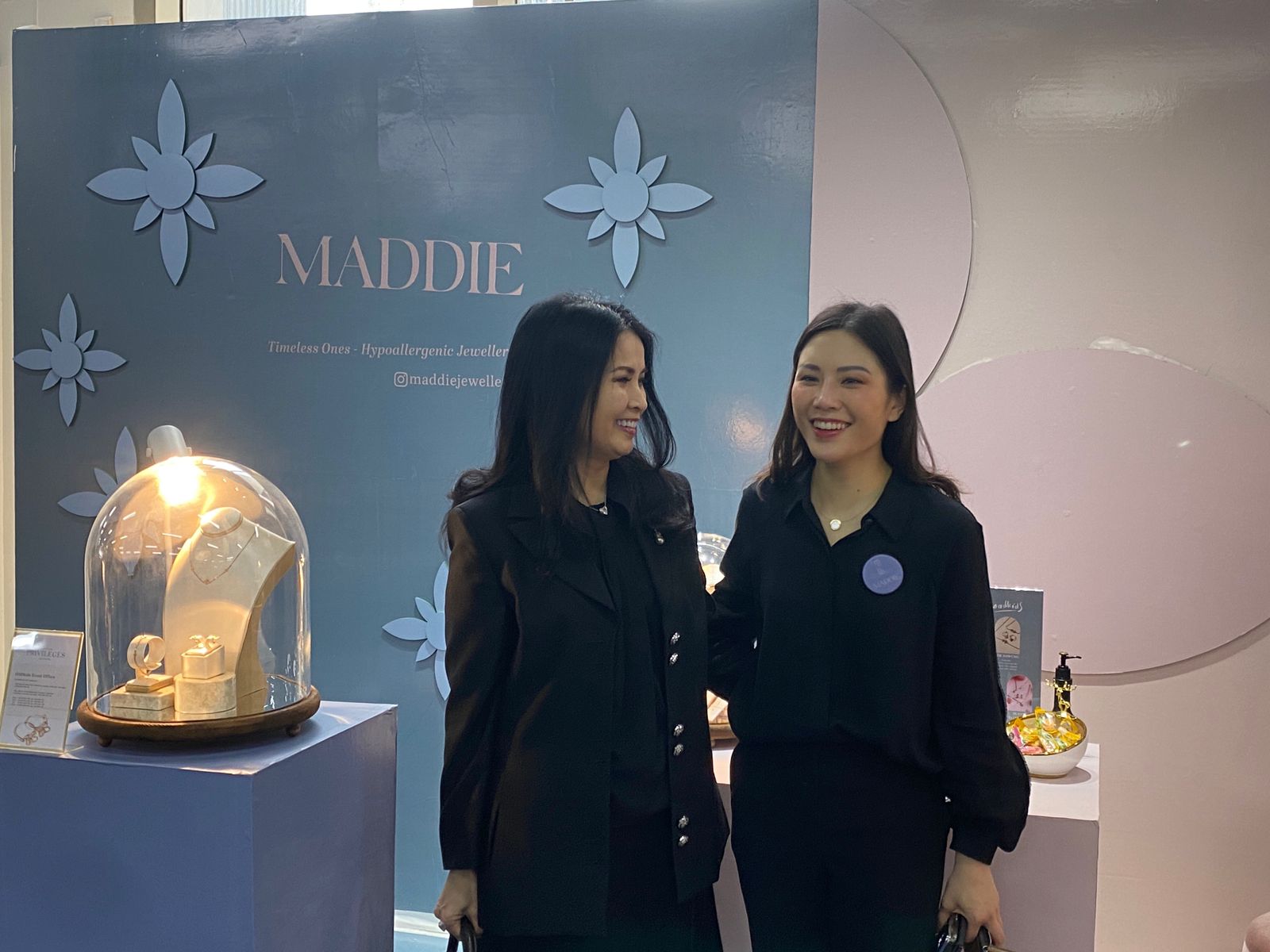Koleksi Kedua Maddie Jewellery Rilis, Angela Tanoesoedibjo Hadirkan Keindahan Batik Kawung dan Truntum