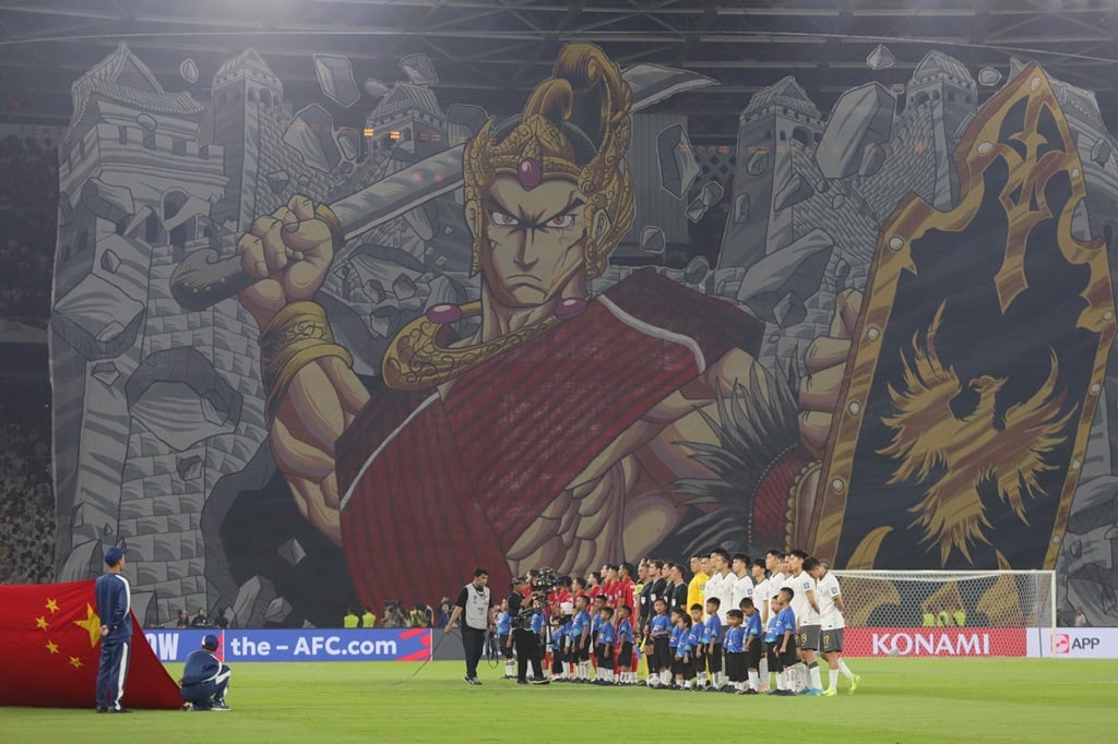 Megah! Koreografi Suporter Timnas Indonesia di SUGBK: Gatotkaca Gempur Tembok China