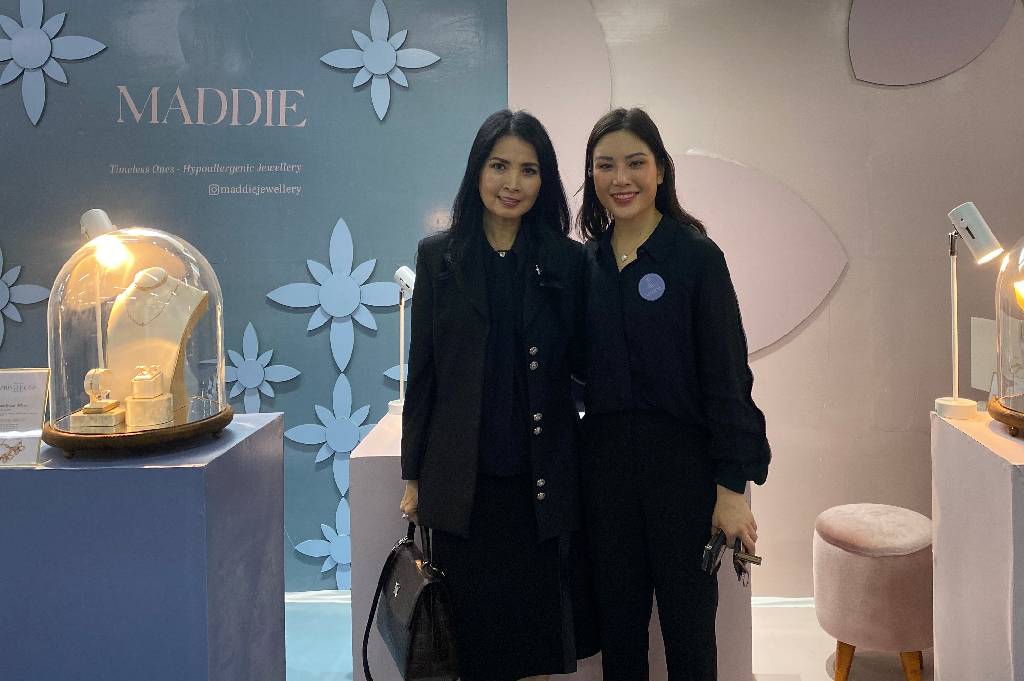 Bertema Budaya Indonesia, Koleksi Terbaru Maddle Jewellery Dipuji Liliana Tanoesoedibjo