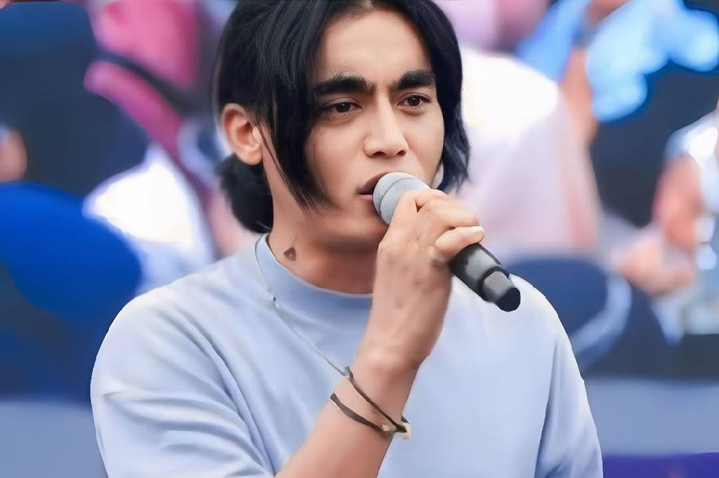 Charly Van Houten Tidak Minta Royalti, Bebaskan Semua Orang Menyanyikan Lagunya