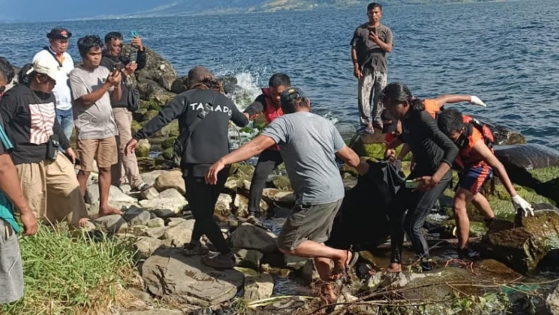 Pencari Ikan Hilang di Danau Toba Ditemukan Tewas 3,9 Mil Laut dari Lokasi Perahu Terbalik