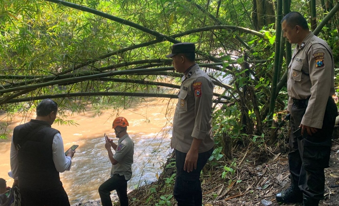 2 Bocah Hanyut Terseret Arus Sungai Brantas Malang, 1 Hilang 1 Selamat