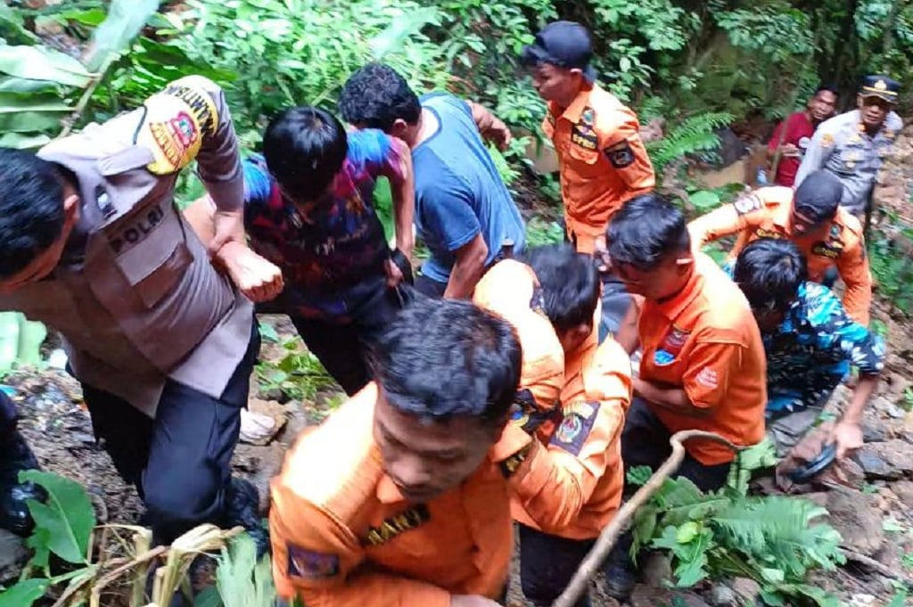 Lompat ke Jurang saat Dikejar Polisi, Terduga Pencuri Kabel Tower Tewas di Tapteng