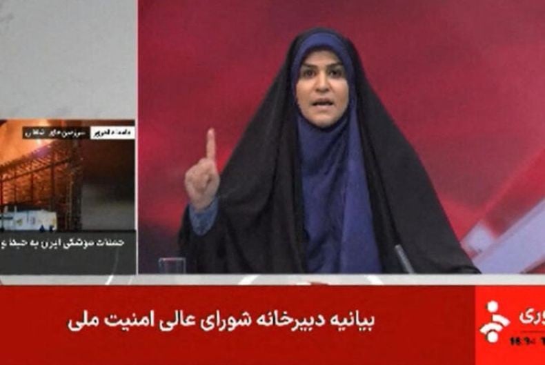 Terekam Kamera, Stasiun TV Iran Dihujani Rudal Israel saat Siaran Langsung